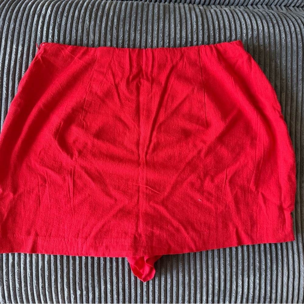 Abercrombie & Fitch Red Mini Skirt - Picture 2 of 3